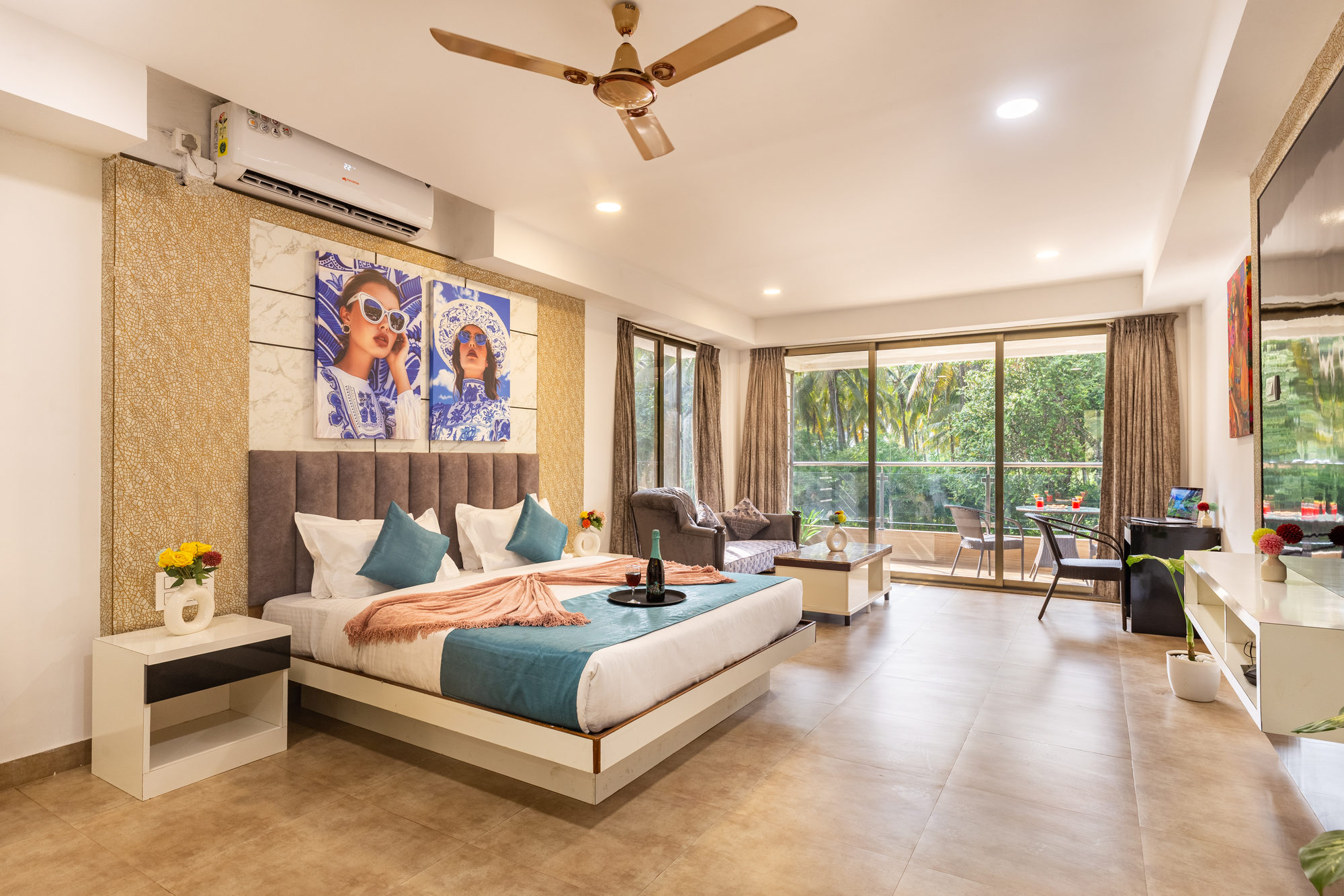 Comet master bedroom
